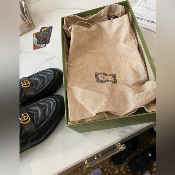 Gucci Women's Quilted Slip On chevron Loafers black size 39.5 used twice - Picture 6 of 7